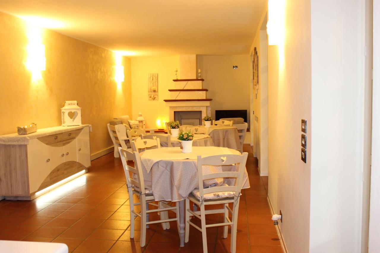 B&B Villa Dei Cigni Reali 카르피 외부 사진